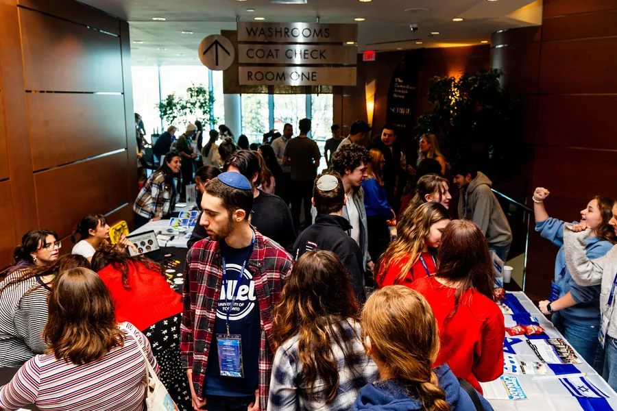 The hotel foyer full of students between sessions.